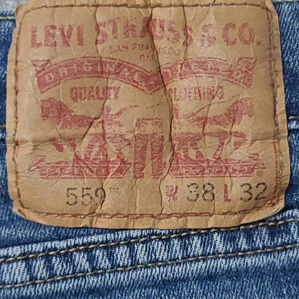 Levis these levi